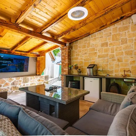 Old Stone * Gabonjin